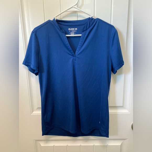 Reel Legends Freeline Top. Size Large. Split Vneck. Short sleeve - Picture 1 of 5